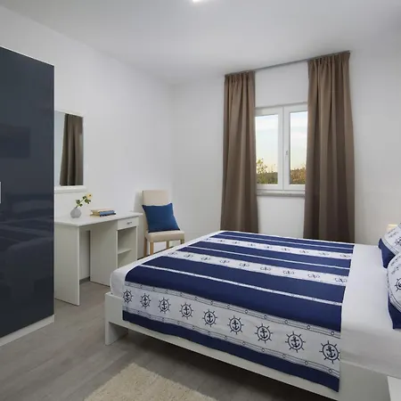 Bella Vista For 8 People With Sea View, Heated Pool & Wellness - Only 1,5 Km From Villa *