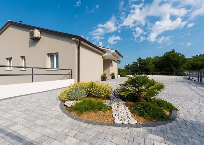 Bella Vista For 8 People With Sea View, Heated Pool & Wellness - Only 1,5 Km From Вилла *